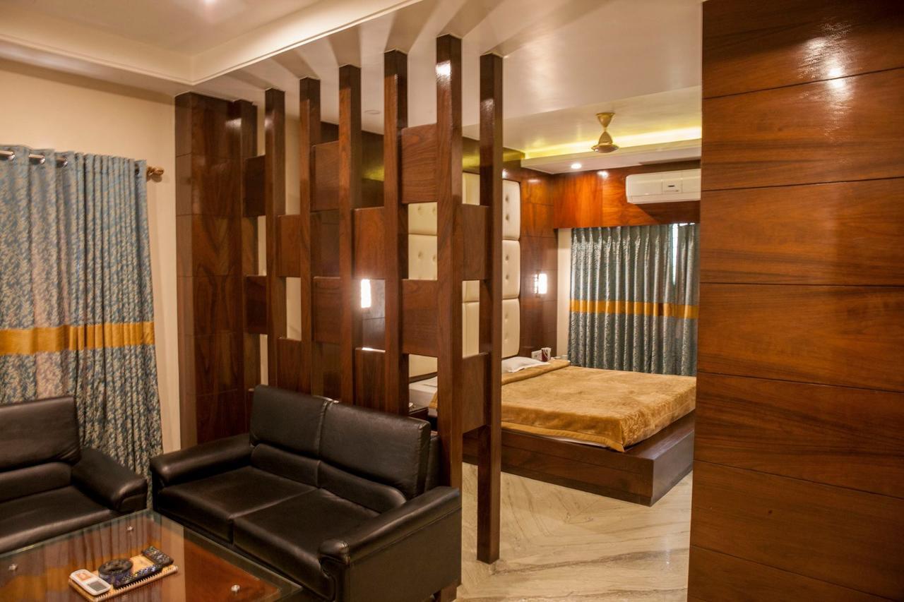 Hotel Welcome Palace Agartala Bagian luar foto